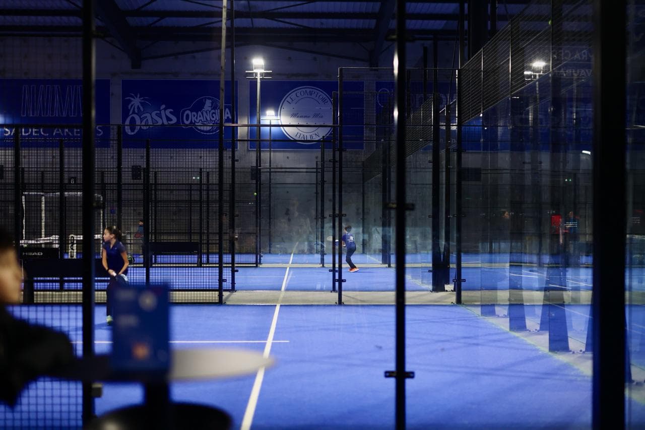 Piste de padel intérieure Padel95